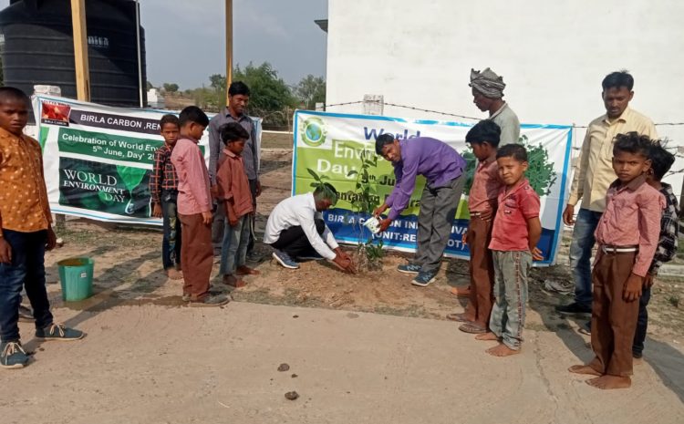  सोनभद्र-: बिड़ला कार्बन चित्रकला प्रतियोगिता के साथ, ग्रामिण क्षेत्रों में लगायेगा 1111 पौधे