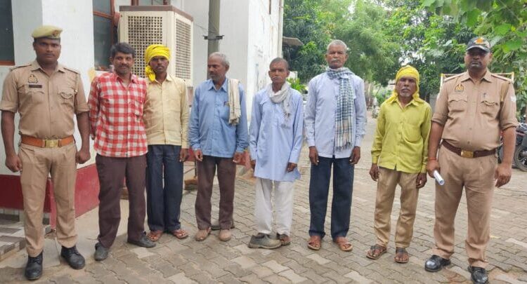  सोनभद्र-: म्योरपुर पुलिस ने किया 6 लोगों का चालान