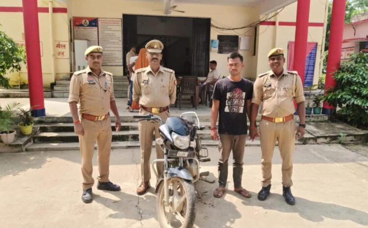  सोनभद्र-: पन्नूगंज पुलिस ने चोरी की  के साथ एक नफर अभियुक्त को किया गिरफ्तार